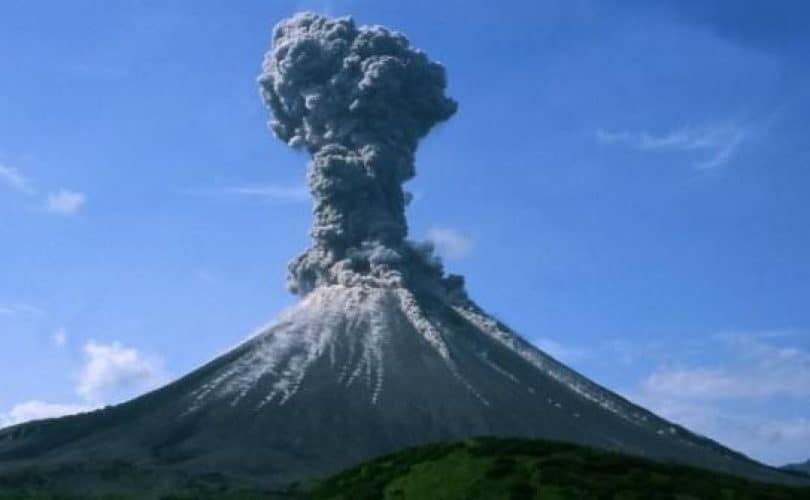 Ketika Gunung-Gunung Dihancurkan Dan Menjadi Debu Beterbangan